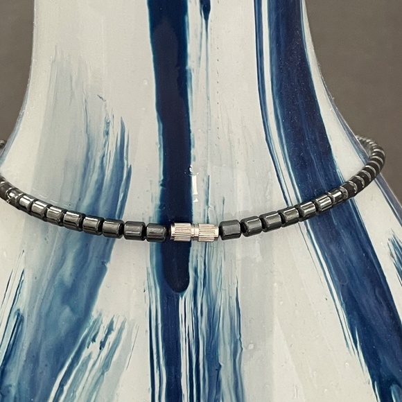 Hematite Heart Necklace 17.5” - Picture 3 of 3